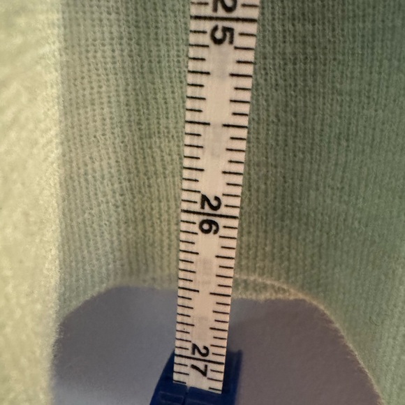 Eileen Fisher M-size light green Merino wool cardigan, soft, lush and cozy - Picture 9 of 10